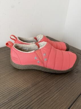 KEEN howser Women's Gray Slip-On Faux Fur Lined Comfort Slippers Size 7.5 Pink